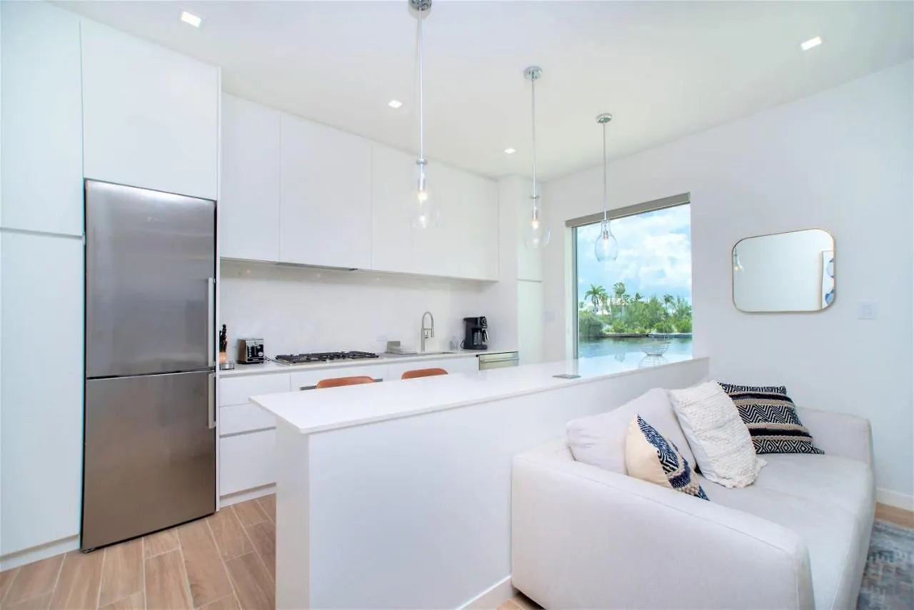 Cayman Luxury Rentals At One Canal Point George Town