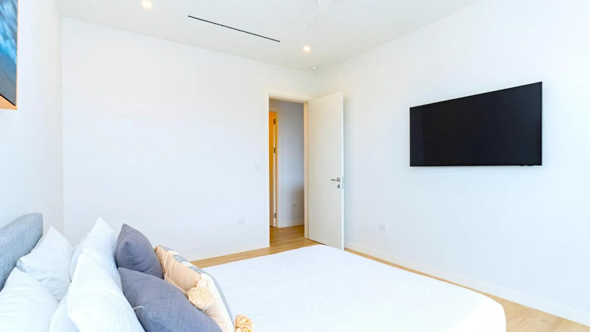 Cayman Luxury Rentals At One Canal Point George Town 0*,  Caymanöarna