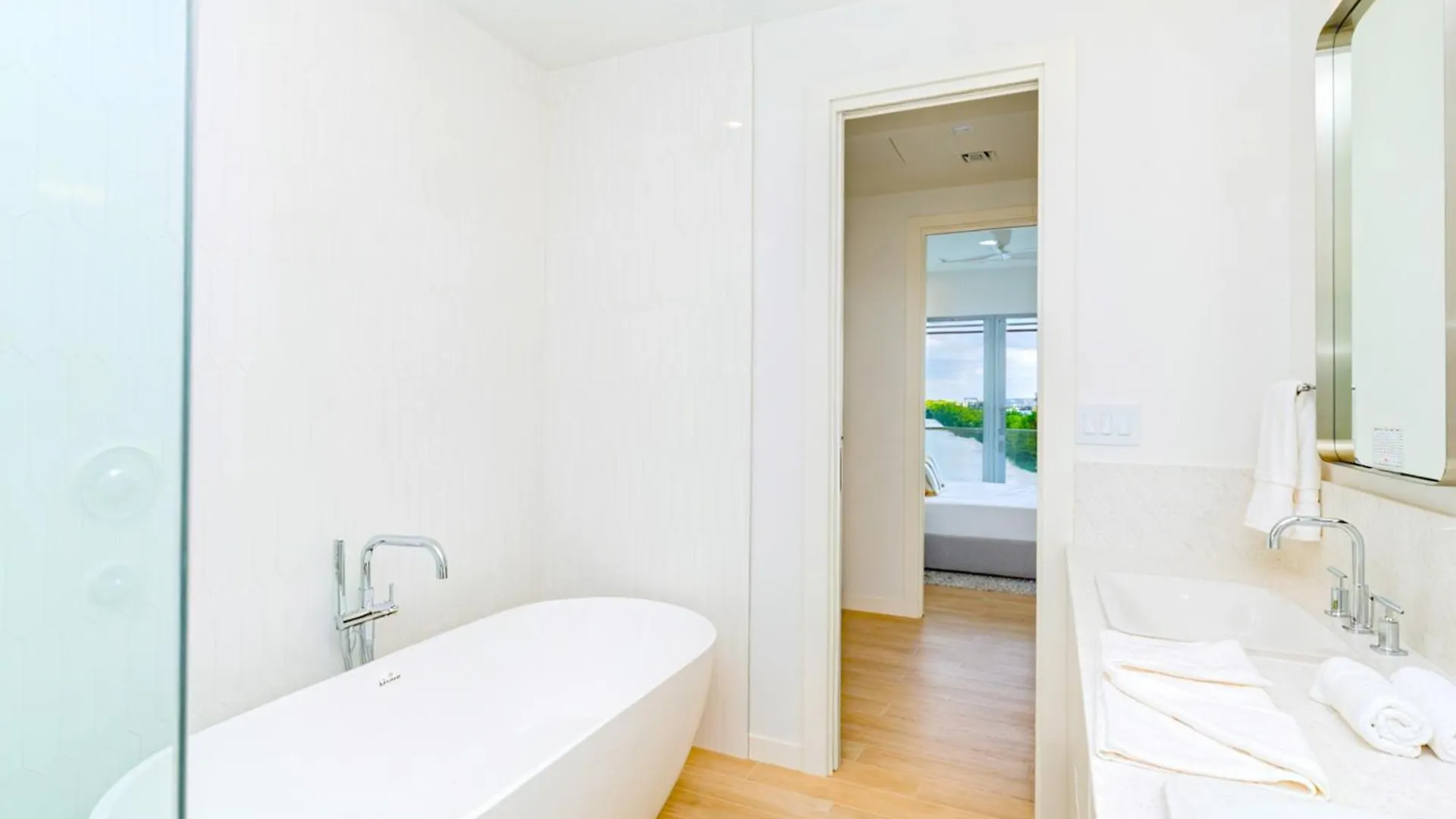 Cayman Luxury Rentals At One Canal Point George Town 0*,