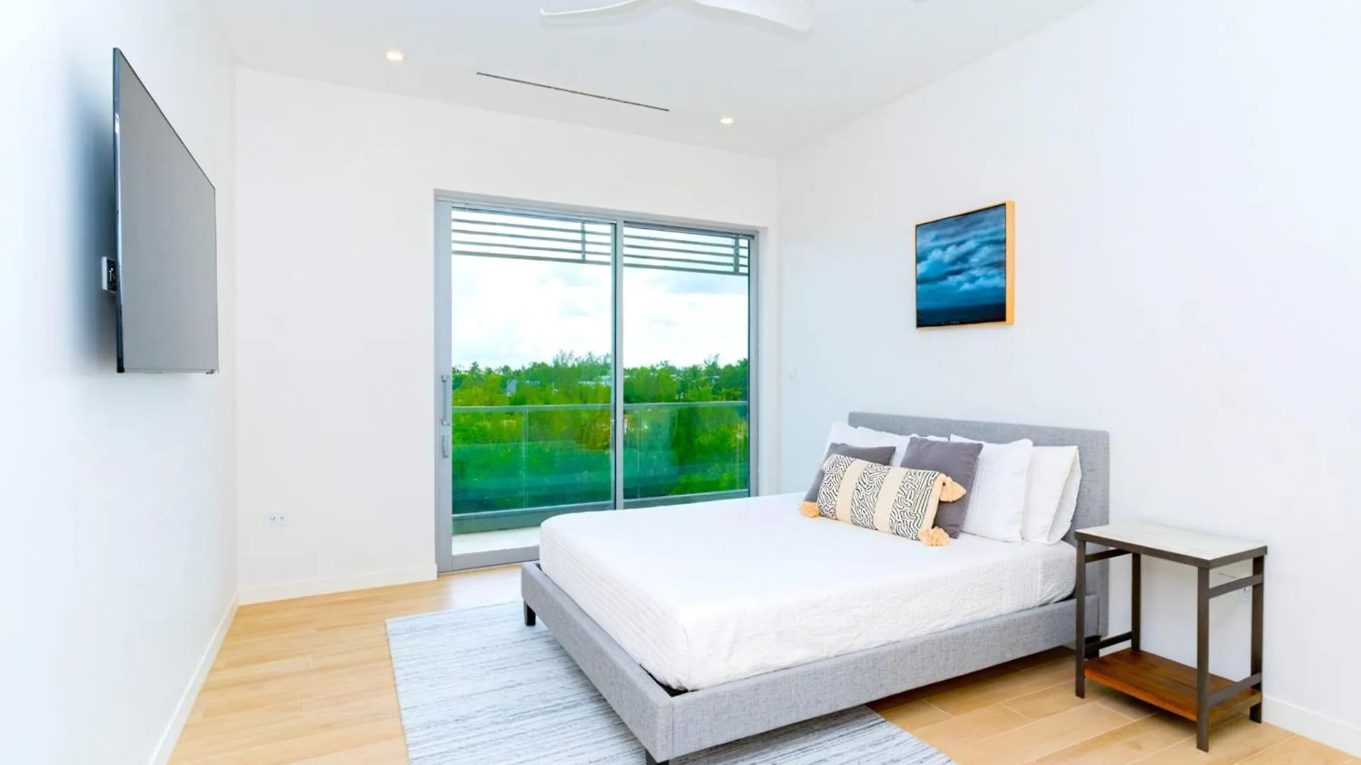 Cayman Luxury Rentals At One Canal Point George Town Villa